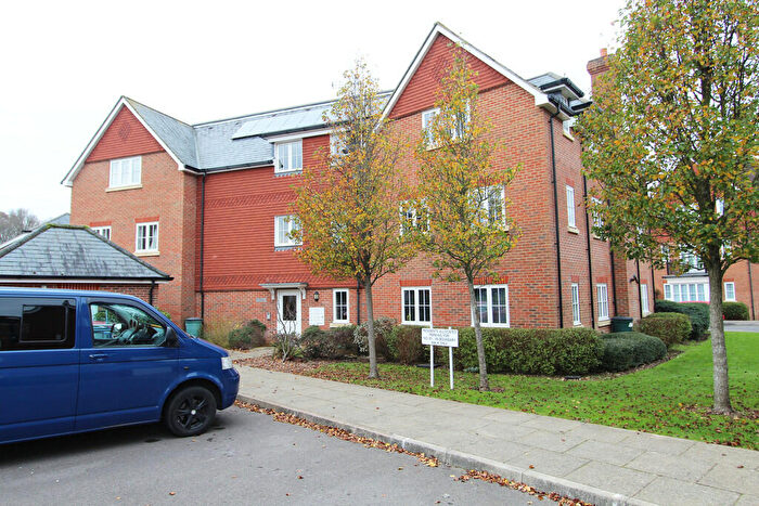 2 Bedroom Apartment To Rent In Coe House, Knowle, PO17