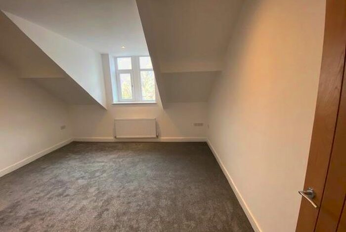 2 Bedroom Flat To Rent In Bradford Road, Shipley, BD18