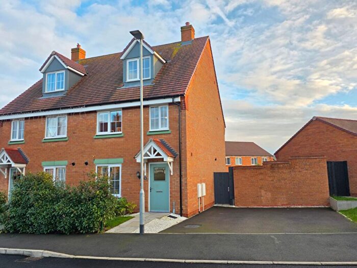 3 Bedroom Semi Detached House For Sale In Heron Crescent, Melton Mowbray, LE13