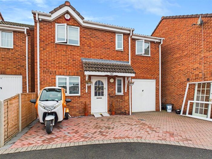 4 Bedroom Detached House For Sale In Billingham Close, Gloucester, Gloucestershire, GL4