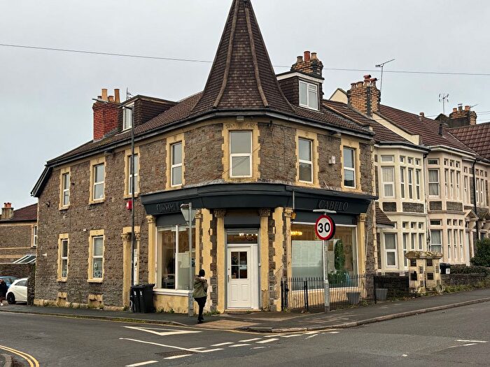 4 Bedroom Maisonette To Rent In A Downend Road, Downend, Bristol, BS16