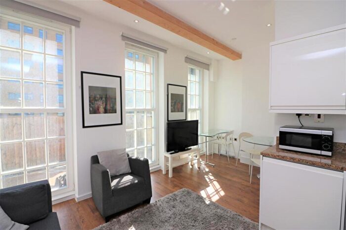 1 Bedroom Apartment To Rent In Commercial Road, London, E14