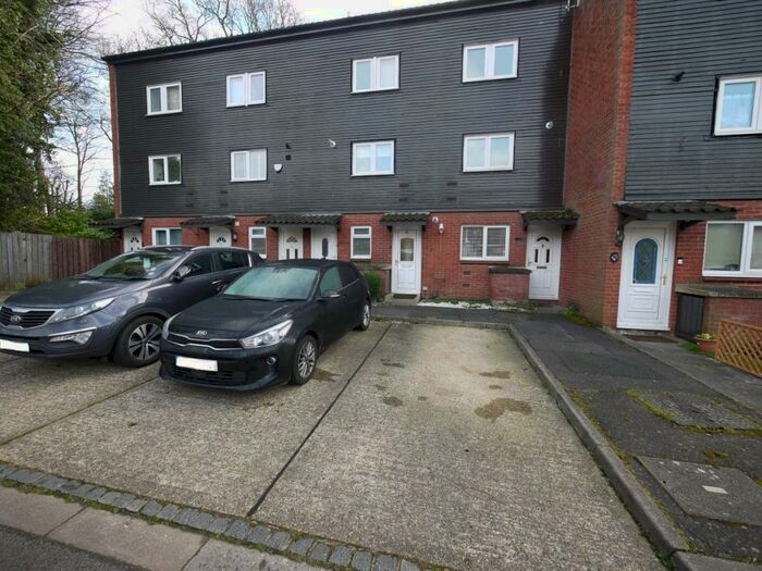 1 Bedroom Maisonette To Rent In Myrtleside Close, Northwood, HA6