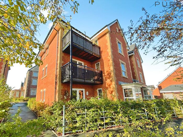 2 Bedroom Flat For Sale In Noyce Court, West End, Southampton, SO30