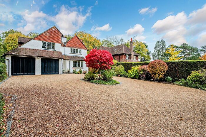 4 Bedroom Detached House For Sale In Grub Street, Oxted, RH8