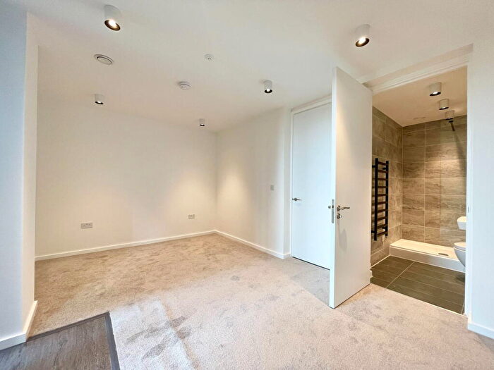2 Bedroom Apartment To Rent In Uptown, Marlstone Avenue, Salford, M3