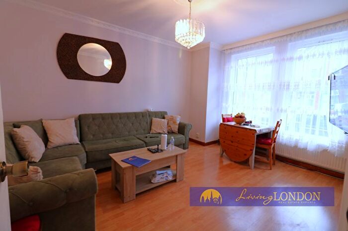 3 Bedroom Terraced House For Sale In Argyle Road, London, N17