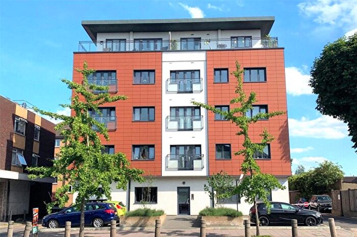 1 Bedroom Apartment For Sale In London Road, Mitcham, CR4