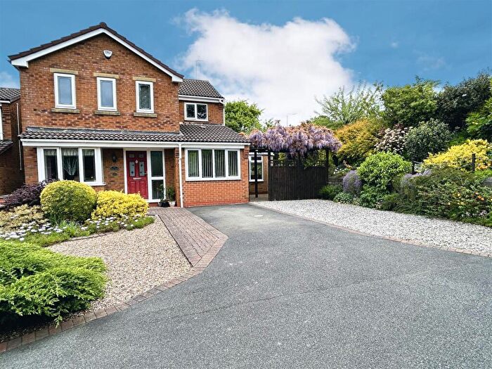 4 Bedroom Detached House For Sale In Hilary Close, Belper, DE56