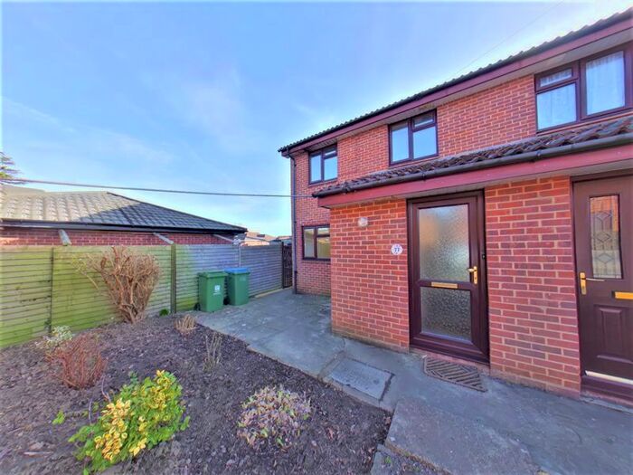 3 Bedroom Terraced House To Rent In Norset Road, Fareham, PO15