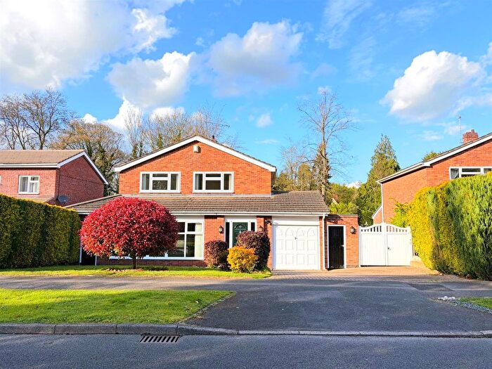 4 Bedroom Detached House For Sale In Hollies Way, Thurnby, Leicester, LE7