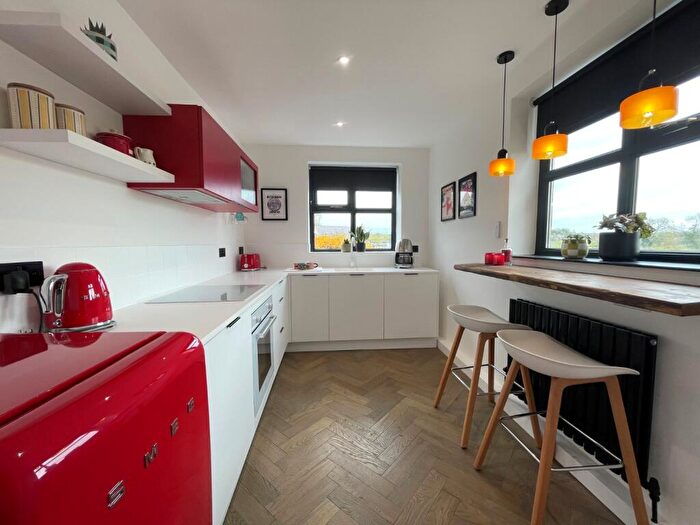 2 Bedroom Flat To Rent In Main Street, East Keswick, Leeds, West Yorkshire, Uk, LS17