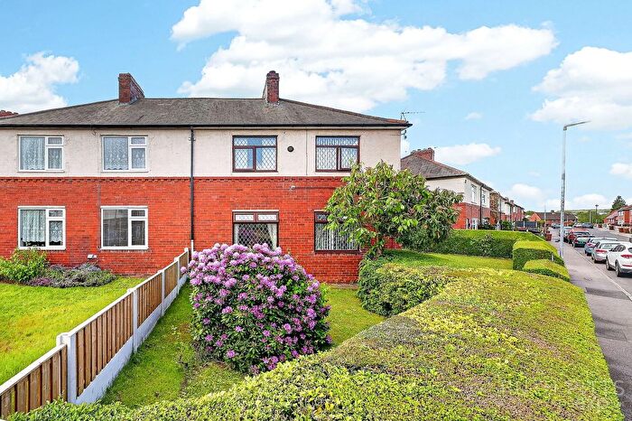 3 Bedroom Semi-detached House For Sale In Princess Avenue, South Elmsall, WF9
