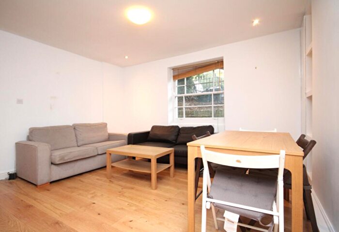 3 Bedroom Flat To Rent In St Johns Grove, Archway, N19