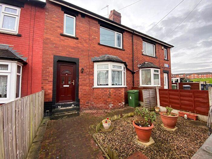 3 Bedroom Property To Rent In Penrith Grove, Leeds, LS12