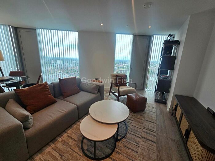 2 Bedroom Apartment To Rent In Three, Silvercroft Street, Manchester, M15