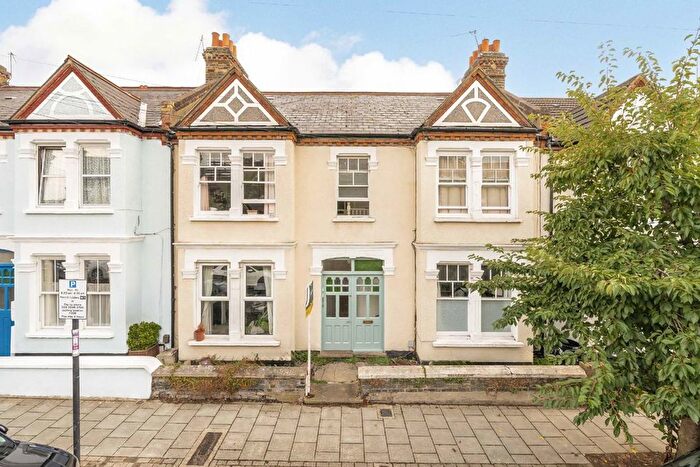 2 Bedroom Flat To Rent In Delia Street, Earlsfield, SW18