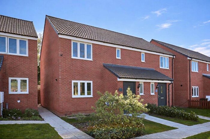 3 Bedroom Semi-Detached House For Sale In Fox Grove, Fakenham - Chain Free, NR21