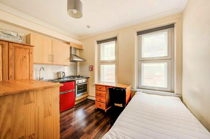 Studio To Rent In Cromwell Road, South Kensington, London, SW7
