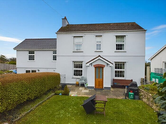 5 Bedroom Property For Sale In Mongleath Road, Falmouth, TR11