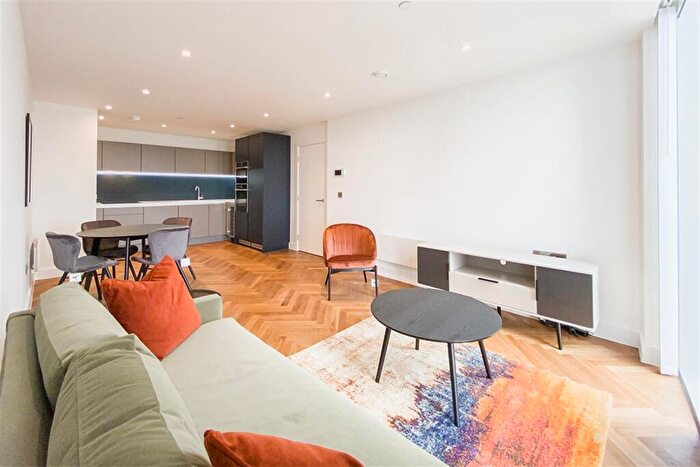 2 Bedroom Apartment For Sale In East Tower, Owen Street, M15