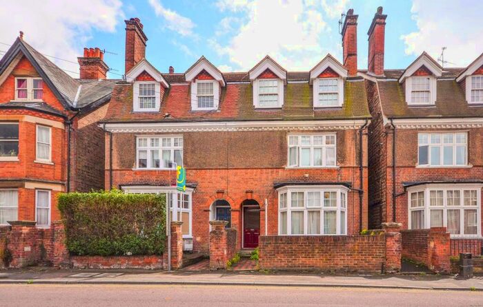 Studio To Rent In York Road, Guildford, GU1