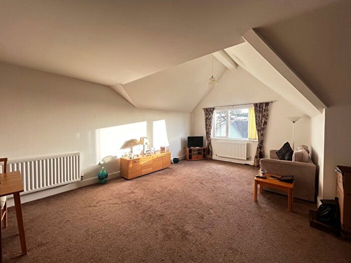 1 Bedroom Flat To Rent In Stepney Road, Burry Port, SA16