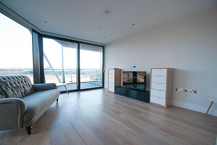 1 Bedroom Flat To Rent In Riverlight, Nine Elms Lane, London, London, SW8