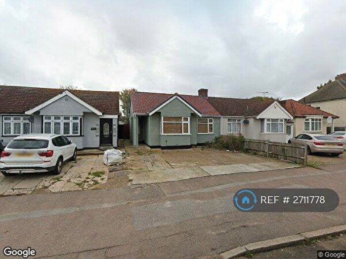 2 Bedroom Semi-Detached House To Rent In Eastern Avenue East, Romford, RM1