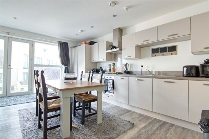 2 Bedroom Apartment For Sale In Sydney Street, Brightlingsea, CO7