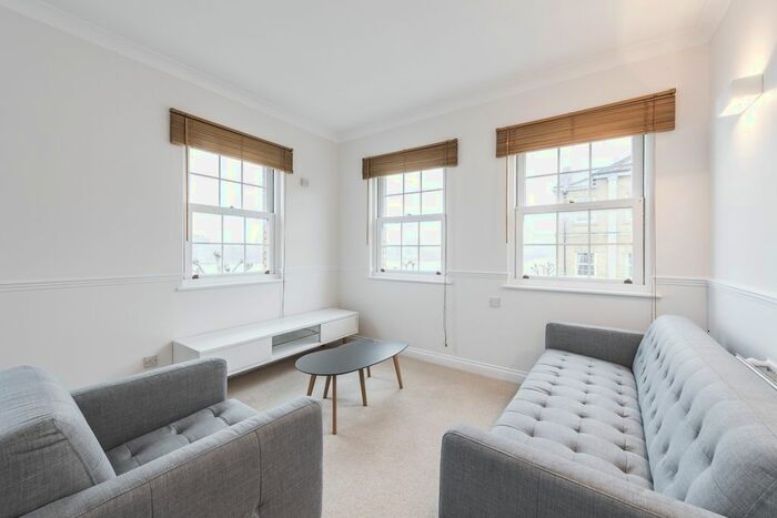 2 Bedroom Flat To Rent In William Square, London, SE16