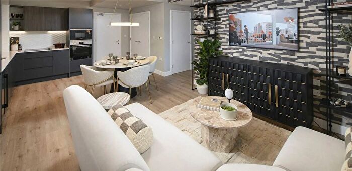 2 Bedroom Flat For Sale In Lombard Square, Southlake Road, SE28