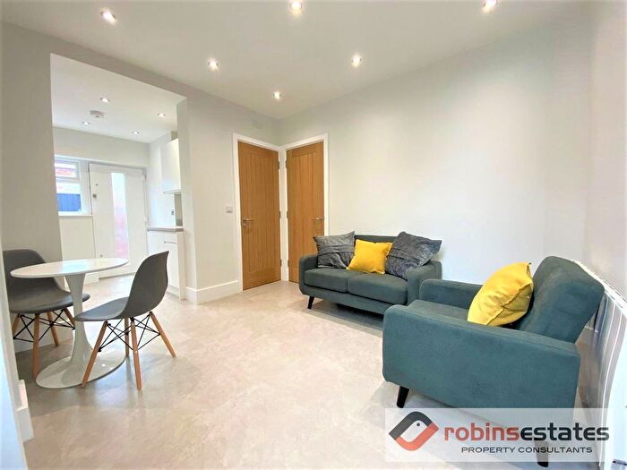 1 Bedroom Flat To Rent In Kennington Road, Nottingham, NG8