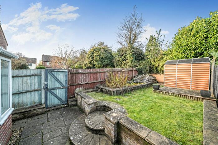 3 Bedroom End Of Terrace House For Sale In Orchard Close, Alresford, Hampshire, SO24