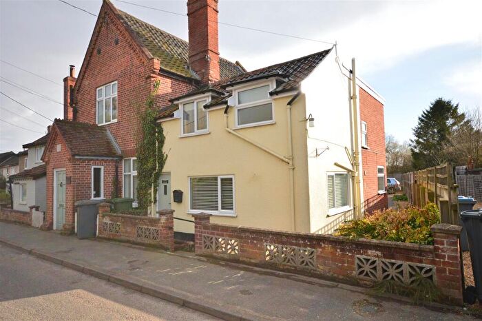 2 Bedroom End Of Terrace House To Rent In Carlton, IP17