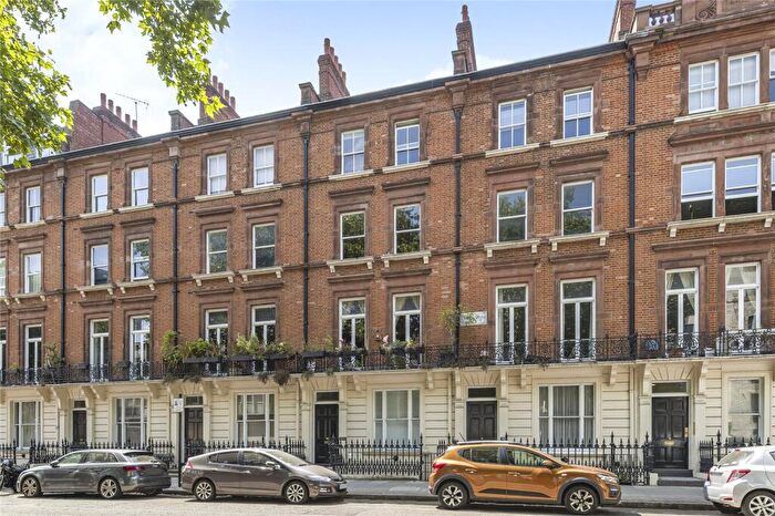 2 Bedroom Flat To Rent In Colosseum Terrace, Regent's Park, London, NW1