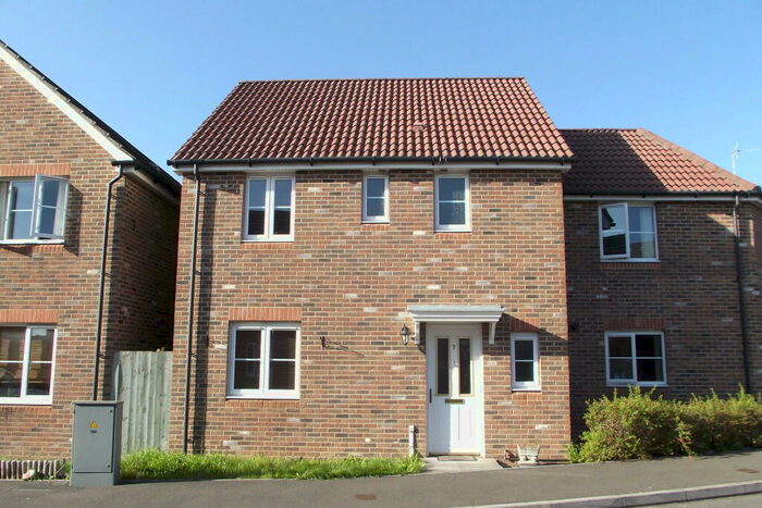 3 Bedroom Semi-Detached House To Rent In Nant Y Dwrgi, Llanharan, CF72