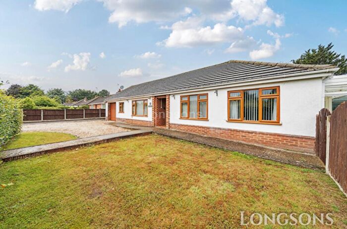 2 Bedroom Detached Bungalow For Sale In Northfield Road, Swaffham, PE37