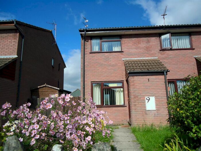 2 Bedroom End Of Terrace House To Rent In Waghausel Close, Caldicot, NP26