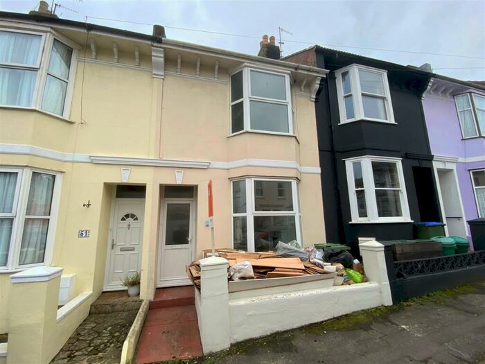 3 Bedroom Terraced House To Rent In Evelyn Avenue, Newhaven, BN9