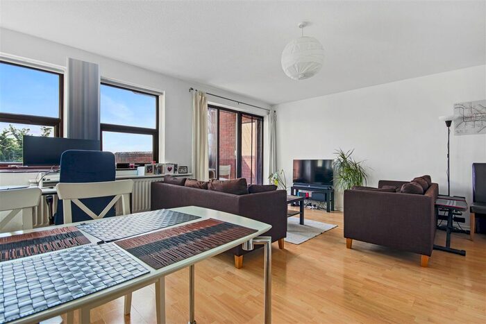 1 Bedroom Flat To Rent In The Broadway, London, SW19