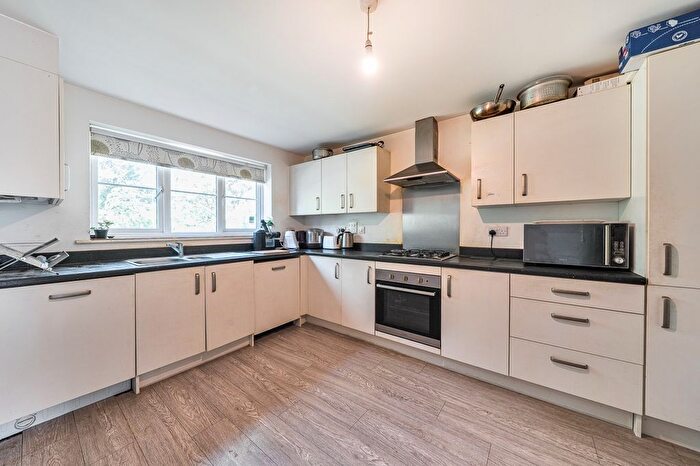 3 Bedroom Semi-Detached House For Sale In Woodend Close, Grays, RM17