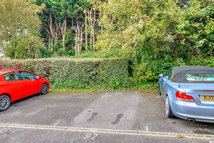 2 Bedroom Flat For Sale In Endeavour Court, Plymouth, Devon, PL1