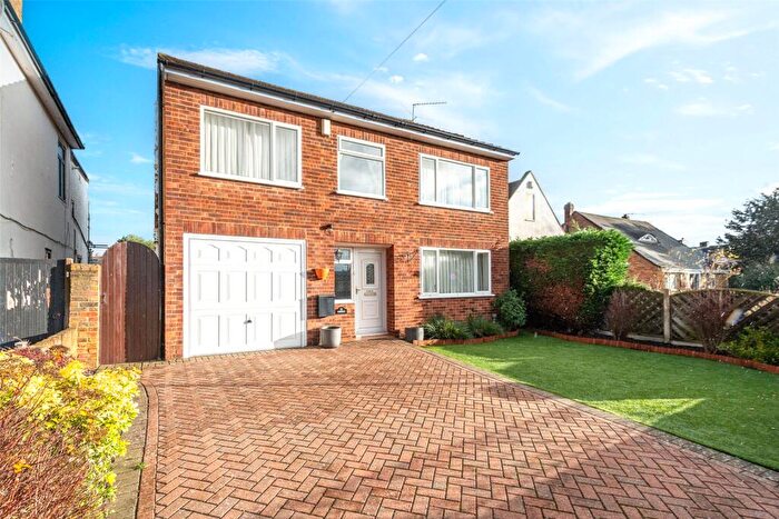 4 Bedroom Detached House For Sale In Lion Road, Bexleyheath, Kent, DA6