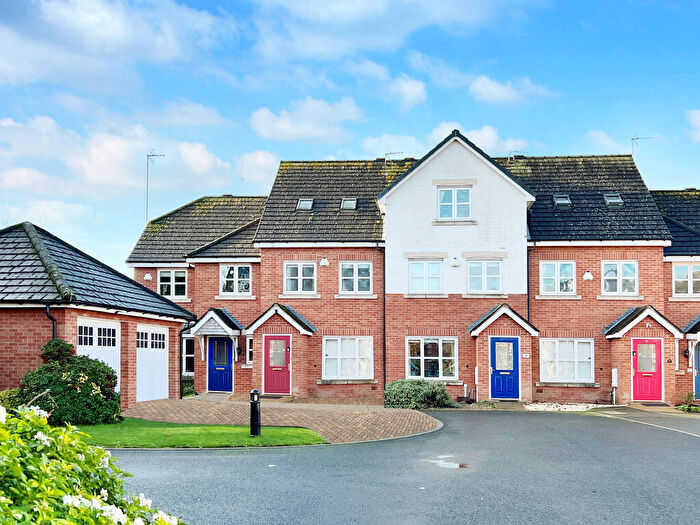 4 Bedroom Town House For Sale In St. Marys Court, CV8