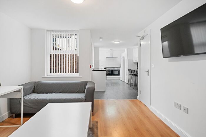 5 Bedroom Terraced House To Rent In Ridley Road, Liverpool, L6