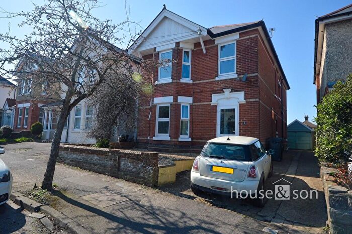 4 Bedroom Detached House For Sale In Bingham Road, Bournemouth, BH9