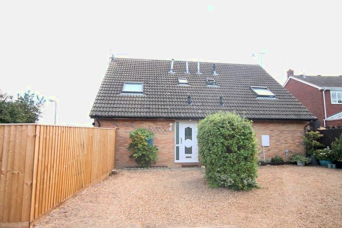 1 Bedroom Terraced House To Rent In Deerfield Close, Buckingham, MK18