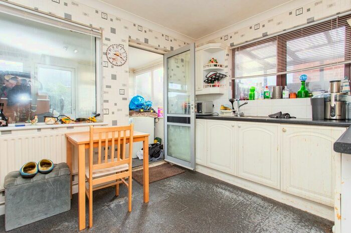 2 Bedroom Detached Bungalow For Sale In Richmond Drive, Herne Bay, CT6
