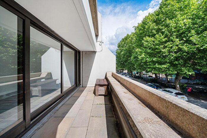 2 Bedroom Apartment To Rent In Stoneleigh Terrace, London, N19